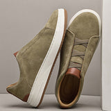 MEESTELE NAHKSIKUD SLIP-ON KINGAD